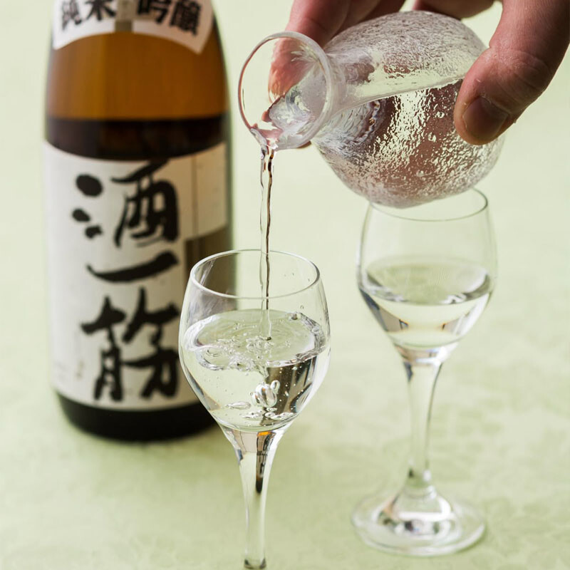 gia-ruou-sake-2 Giá rượu sake 1.8 lít bao nhiêu? Cập nhật chi tiết 2025