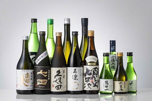 meo-bao-quan-ruou-sake-giu-tron-huong-vi-1  Rượu Sake Nhật Bản