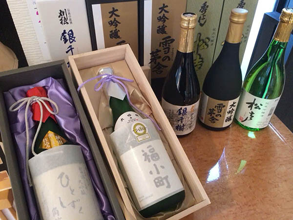 ruou-sake-nao-ngon-nhat-cho-nguoi-moi-bat-dau-1  Rượu Sake Nhật Bản