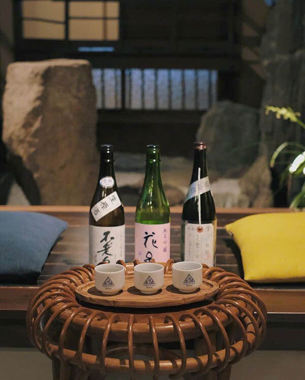 sake-u-am-hay-uong-lanh-cach-nao-chuan-vi-2 Sake ủ ấm hay uống lạnh: Cách nào chuẩn vị?