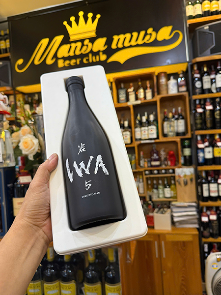 hộp quà rượu sake bính ngọ 2026 tại vinhomes cao cấp