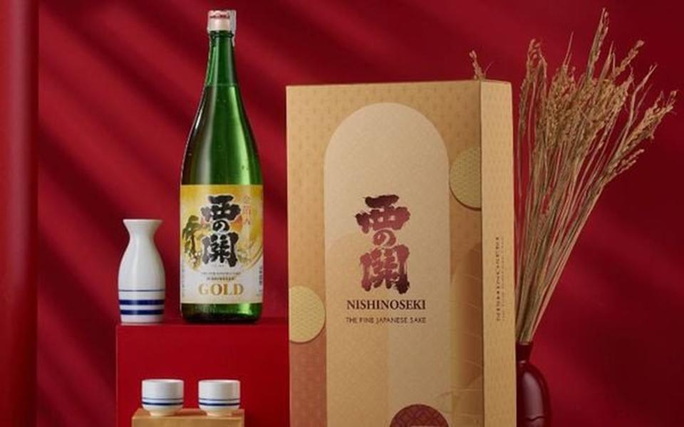 set sake vảy vàng biếu sếp giao nhanh tại keangnam giá tốt